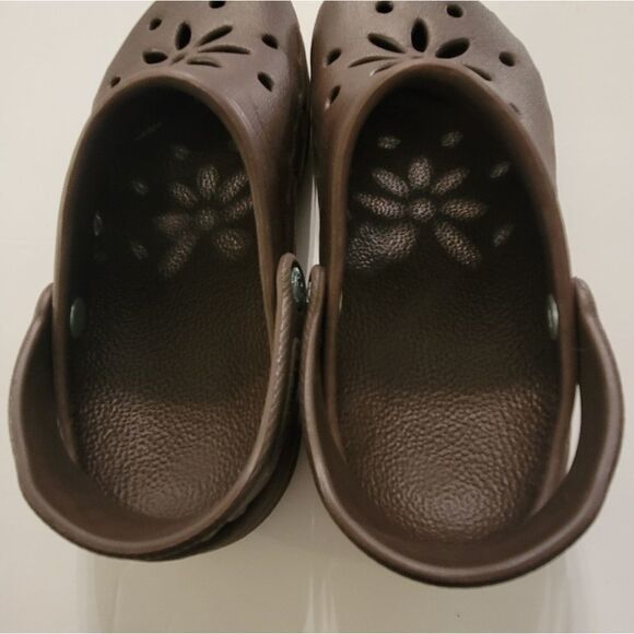 CLASSIC CROCS FULLY-MOLDED  - Picture 8 of 15